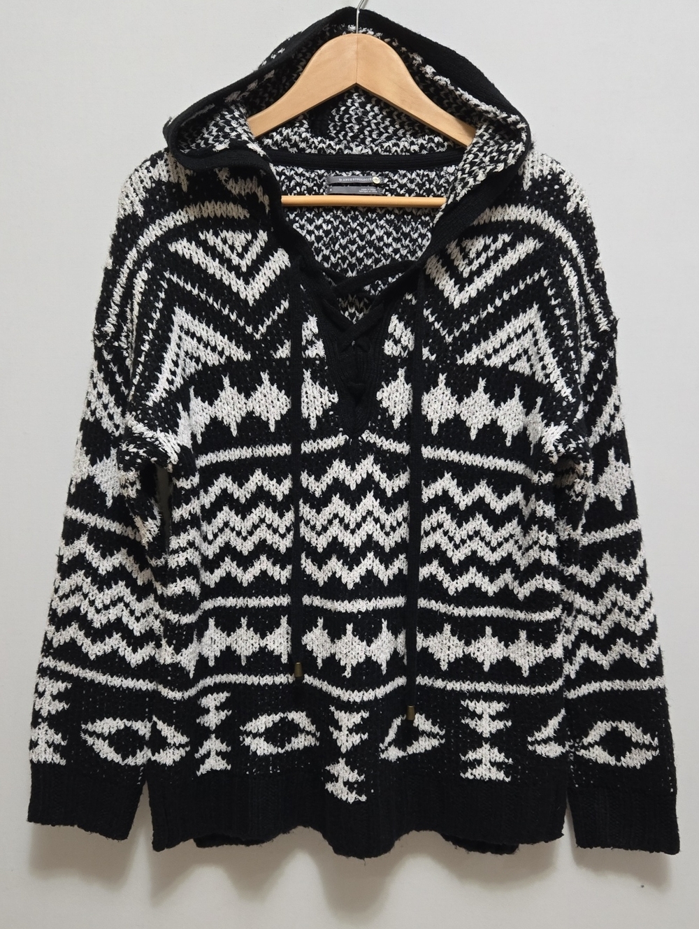 Anthropologie Aztec Knit Chunky Knit Pullover Sweater S Lace Up Neck Tie Hooded